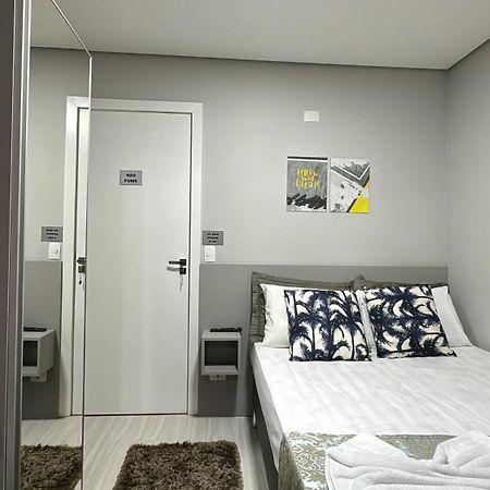 09- Studio Lindamente Decorado! Ideal Para Casal!!! كوريتيبا المظهر الخارجي الصورة
