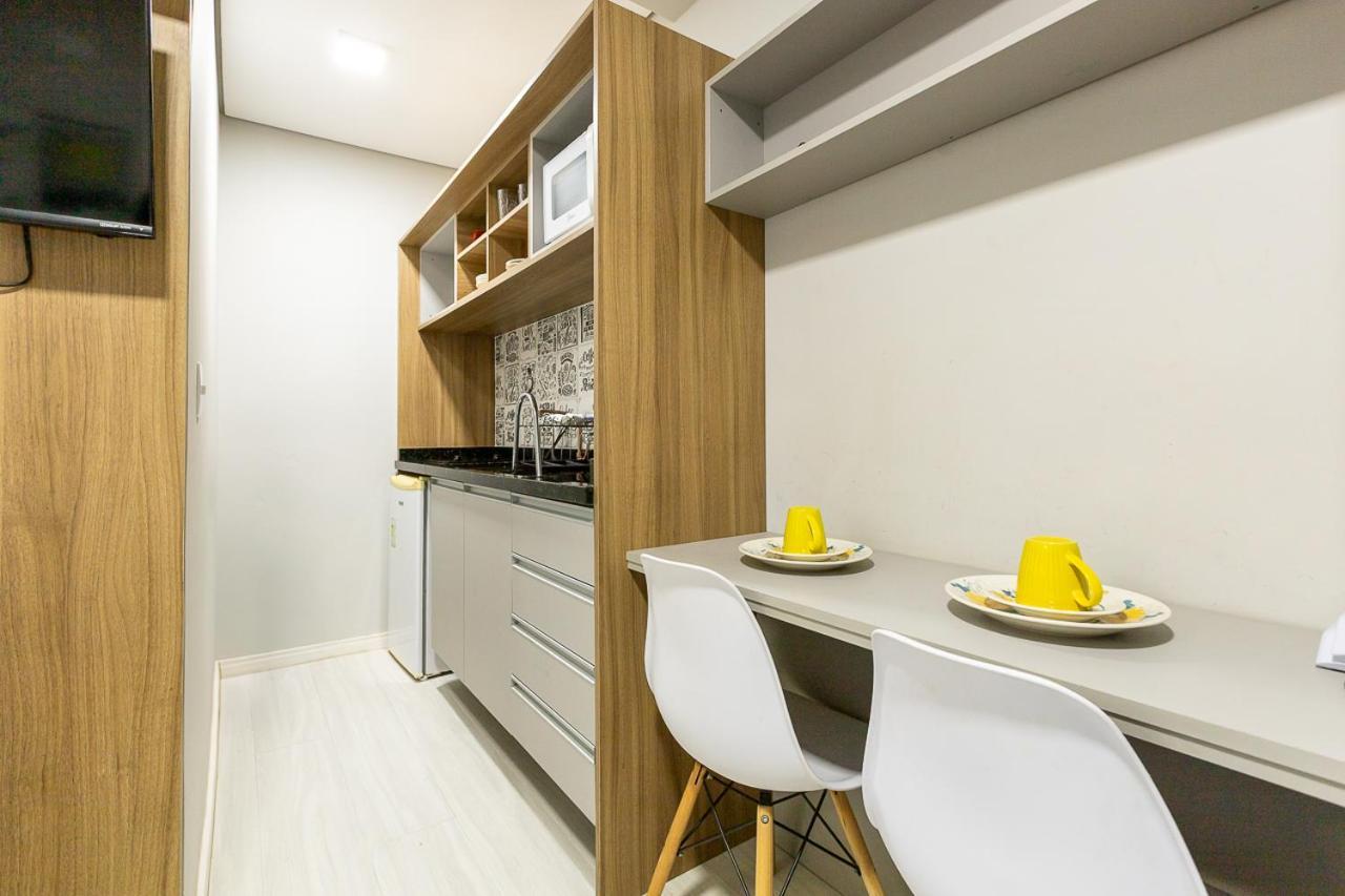 09- Studio Lindamente Decorado! Ideal Para Casal!!! كوريتيبا المظهر الخارجي الصورة