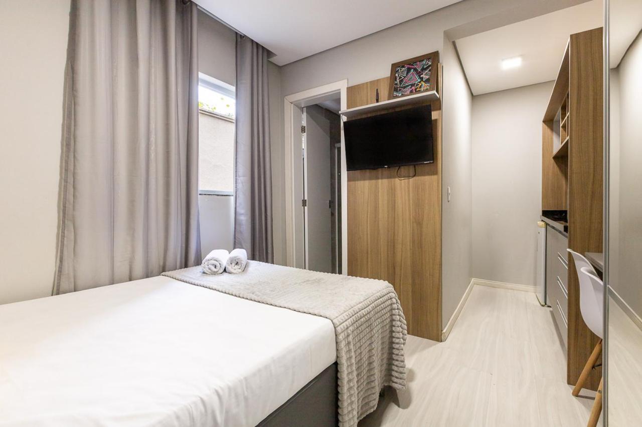 09- Studio Lindamente Decorado! Ideal Para Casal!!! كوريتيبا المظهر الخارجي الصورة